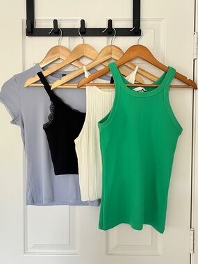 4 pieces Top - Women size m